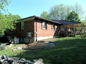 Natural Stone Wall Construction