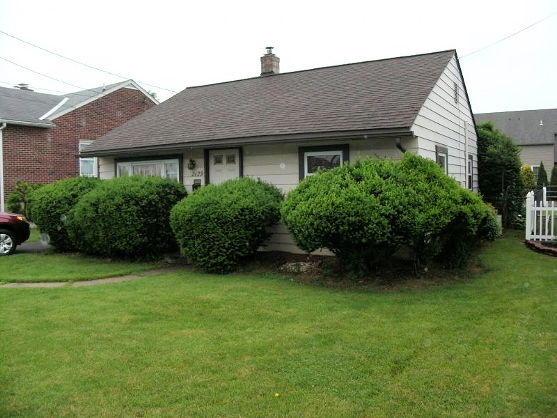 Front Landscape Rehab - Bethlehem, PA