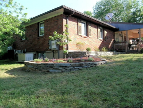 Natural Stone Wall Construction